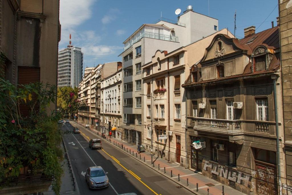 City Center Apartment With Balcony Belgrado Exterior foto