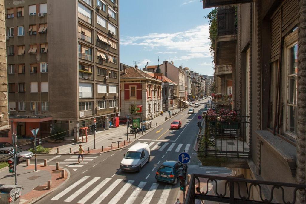 City Center Apartment With Balcony Belgrado Exterior foto