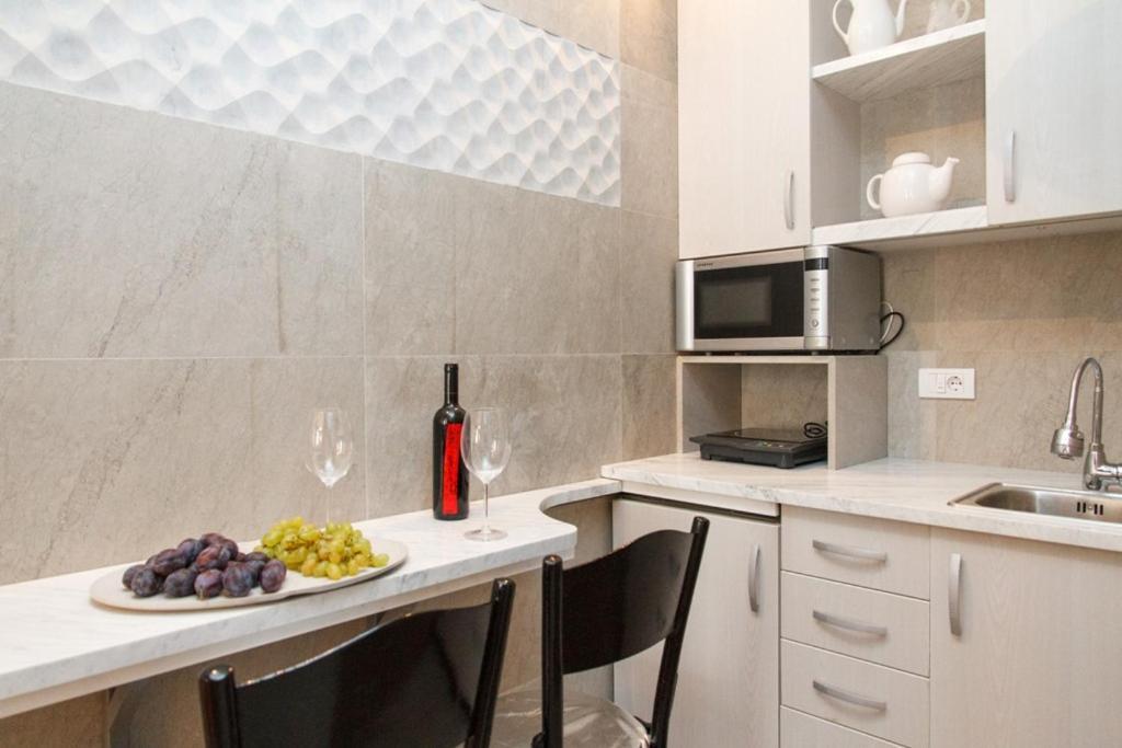 City Center Apartment With Balcony Belgrado Exterior foto