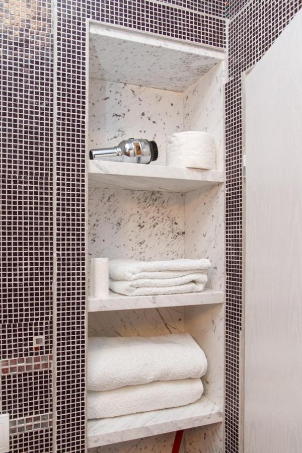City Center Apartment With Balcony Belgrado Exterior foto